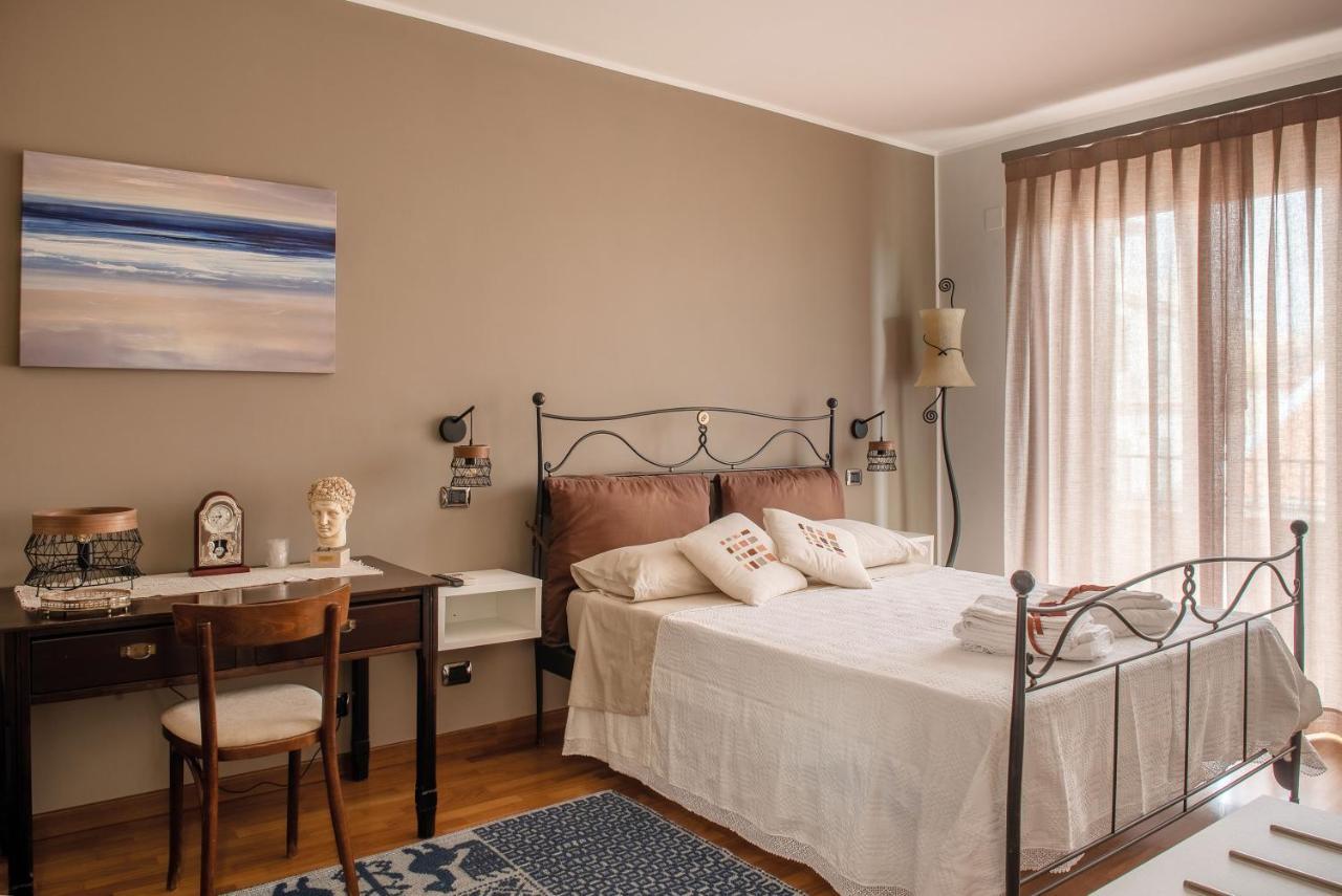 Torrevarata - Guest Rooms Санта-Тереза-ді-Рива Екстер'єр фото