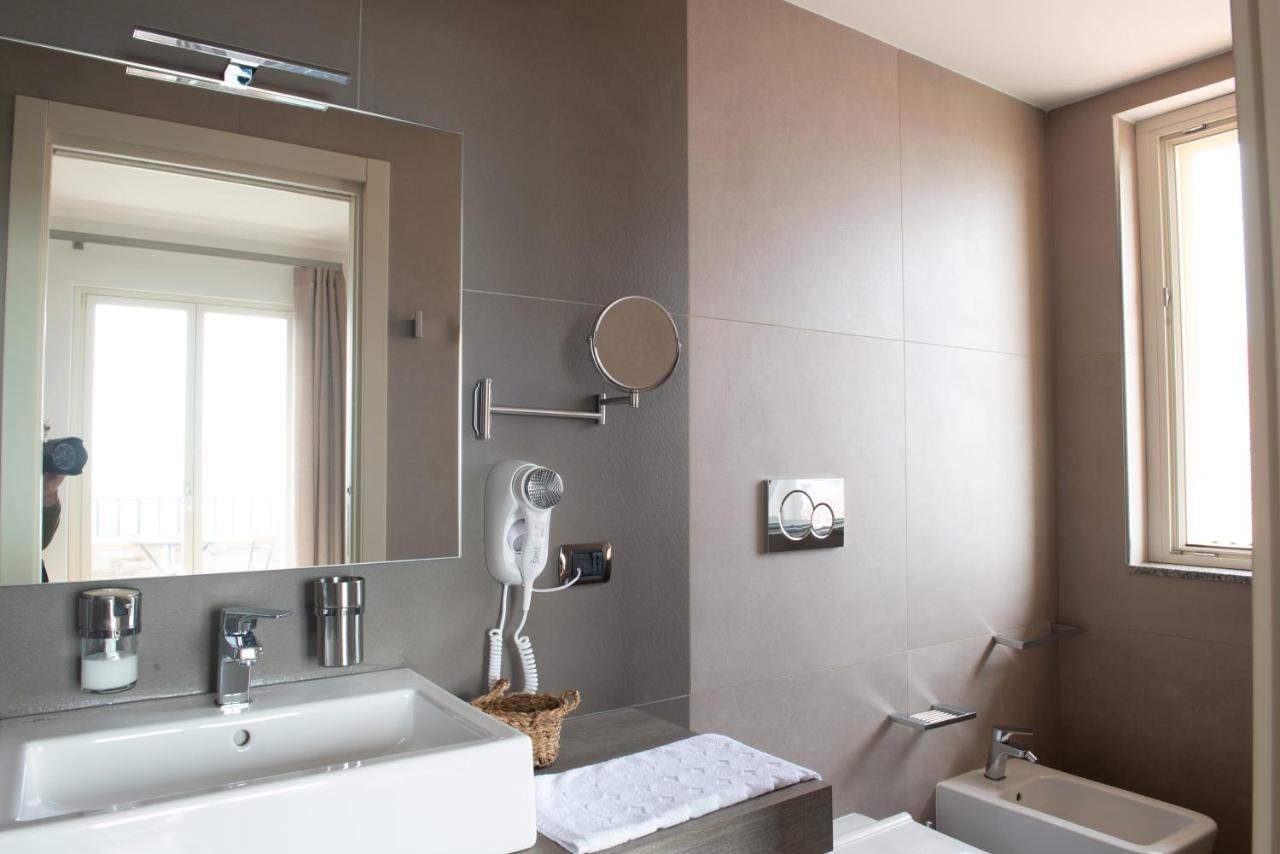 Torrevarata - Guest Rooms Санта-Тереза-ді-Рива Екстер'єр фото