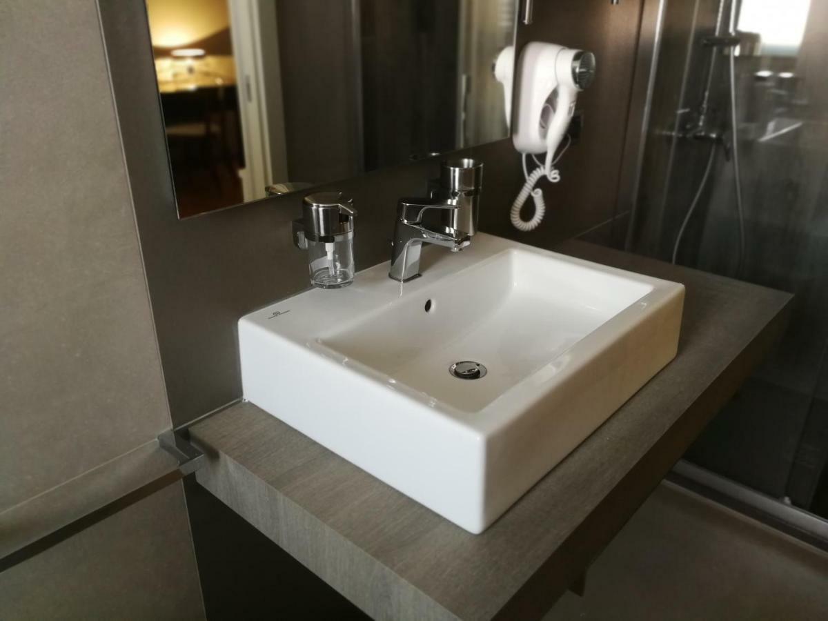Torrevarata - Guest Rooms Санта-Тереза-ді-Рива Екстер'єр фото