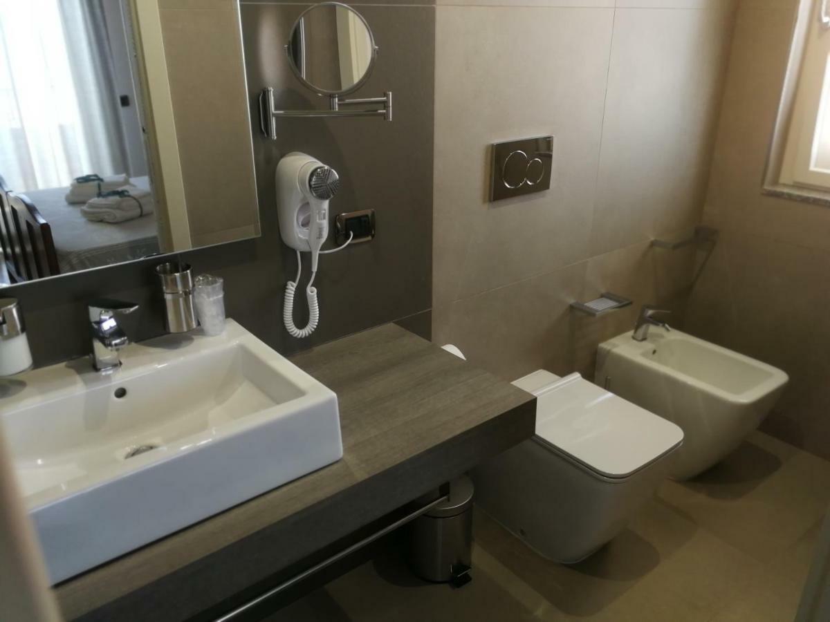 Torrevarata - Guest Rooms Санта-Тереза-ді-Рива Екстер'єр фото